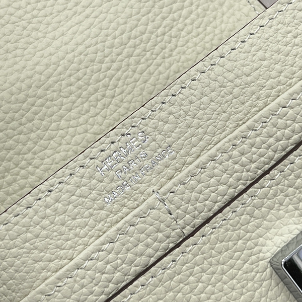 エルメス財布コピー着用イメージ